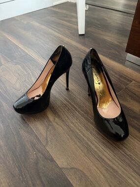 Ted Baker Black Patent Round-Toe Stiletto Pumps with Gold Insole Accent